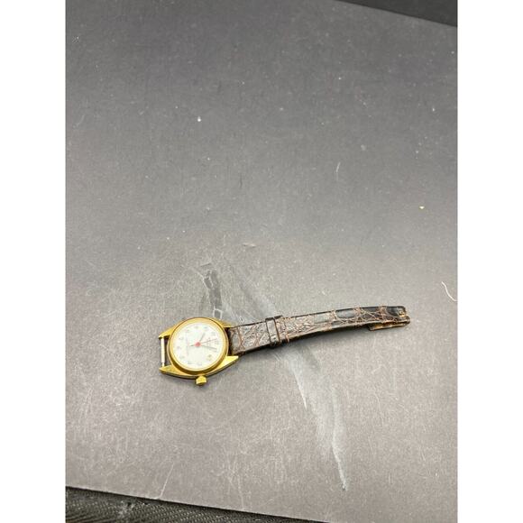 Waltham American Quartz Water Resistant Watch Gold Tone Brown Black Band WW050 main image 4